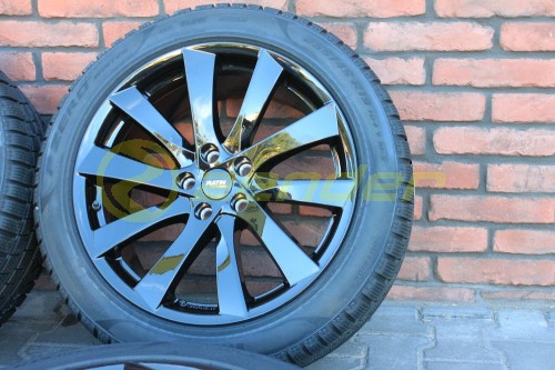 TESLA Y KOŁA ZIMOWE 19 Czarne + Pirelli P ZERO Winter nr2.jpg