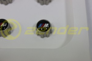 Zestaw oryginalnych nakładek  do wentyli z logo BMW  M POWER