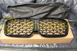 Grill Atrapa Nerki  M-SPORT OEM BMW X3 G01 BMW X4 G02 LCI czarny z funkcją parkowania