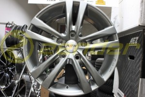 PLATIN P78 GUN METAL 5x105 ET38 CHEVROLET OPEL NOWOŚĆ